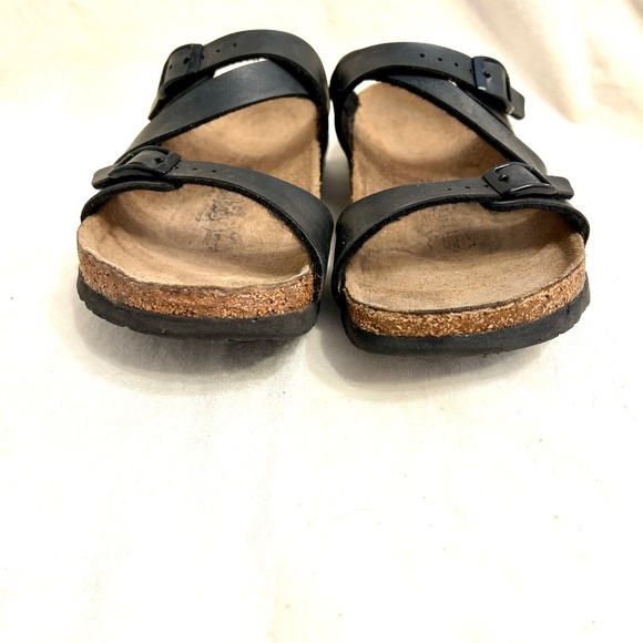 🌻😎- Birkenstock Sandals $ 65 - Size 38/ US 7-7.5 Black  # 10 - Picture 3 of 7
